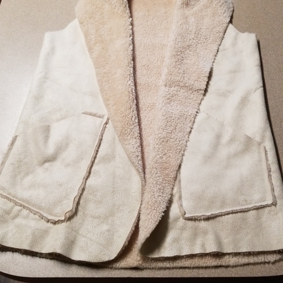 Kate Collection vest - Picture 4 of 8